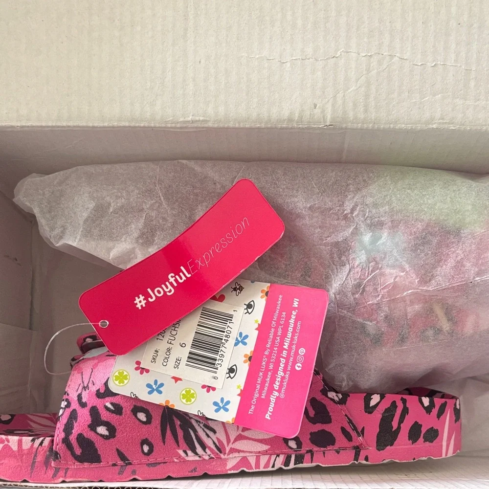 Pink Leopard Print Sandals - Picture 2 of 3
